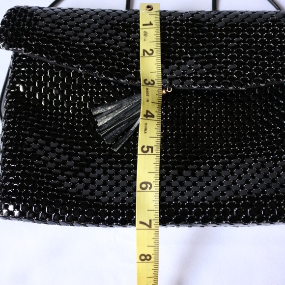 Whiting & Davis Black Mesh Clutch Shoulder Bag Purse Folder Over Tassel - Picture 11 of 14